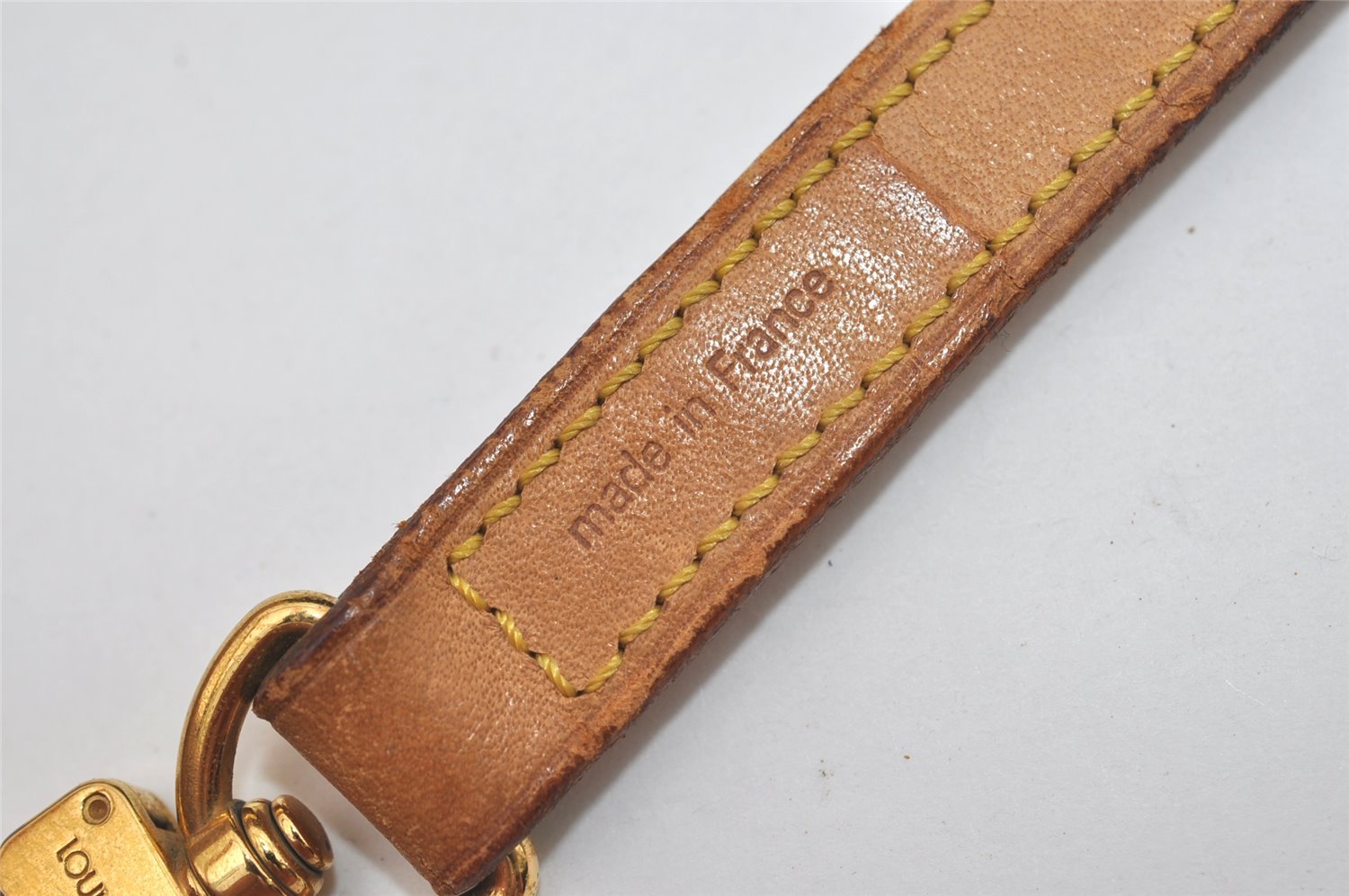 Authentic Louis Vuitton Leather Shoulder Strap Beige 39.4