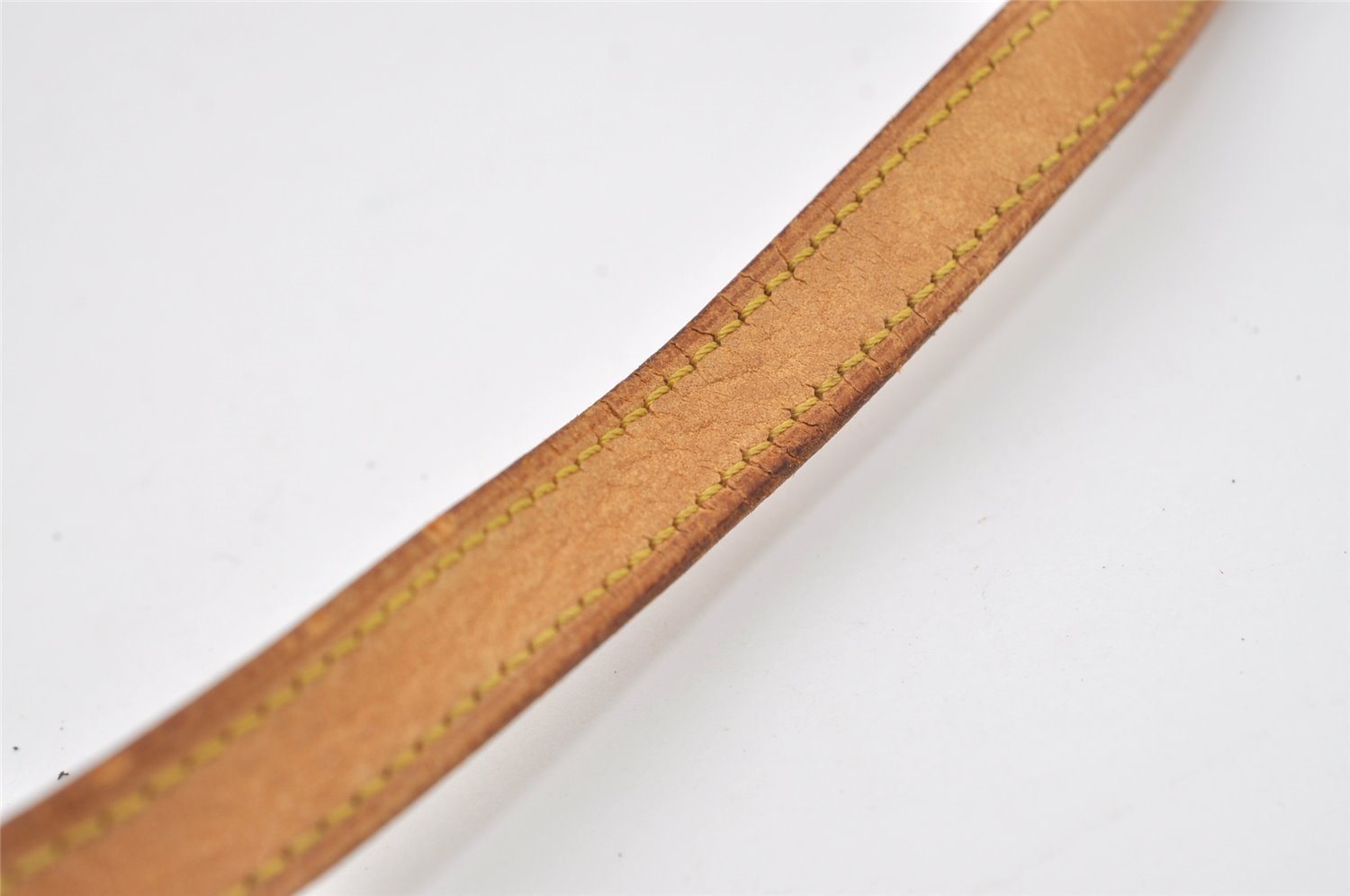 Authentic Louis Vuitton Leather Shoulder Strap Beige 39.4