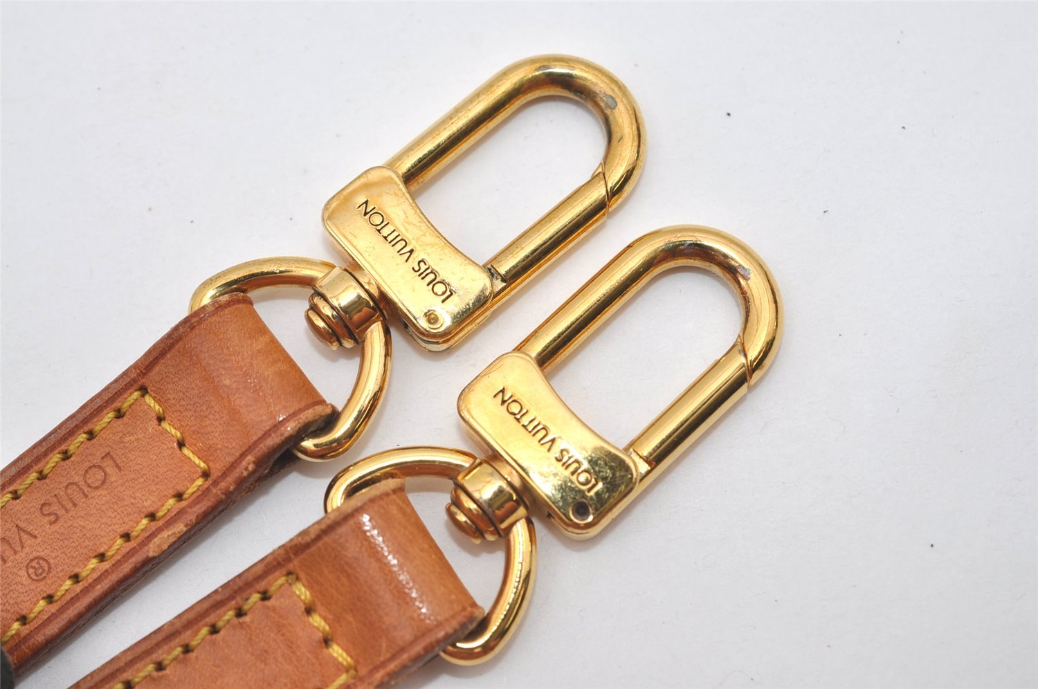 Authentic Louis Vuitton Leather Shoulder Strap Beige 47