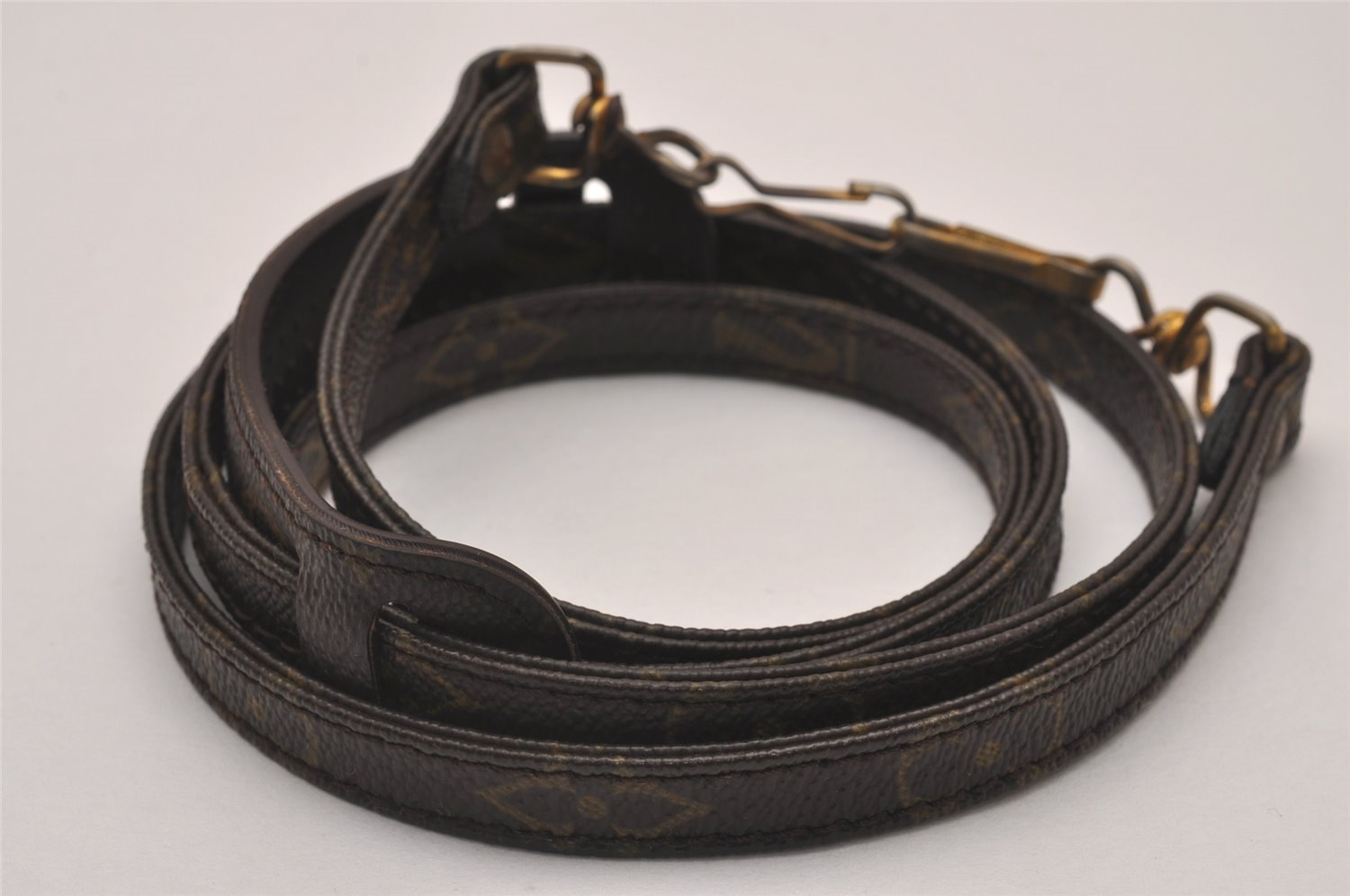 Authentic Louis Vuitton Monogram Shoulder Strap Old Model 50