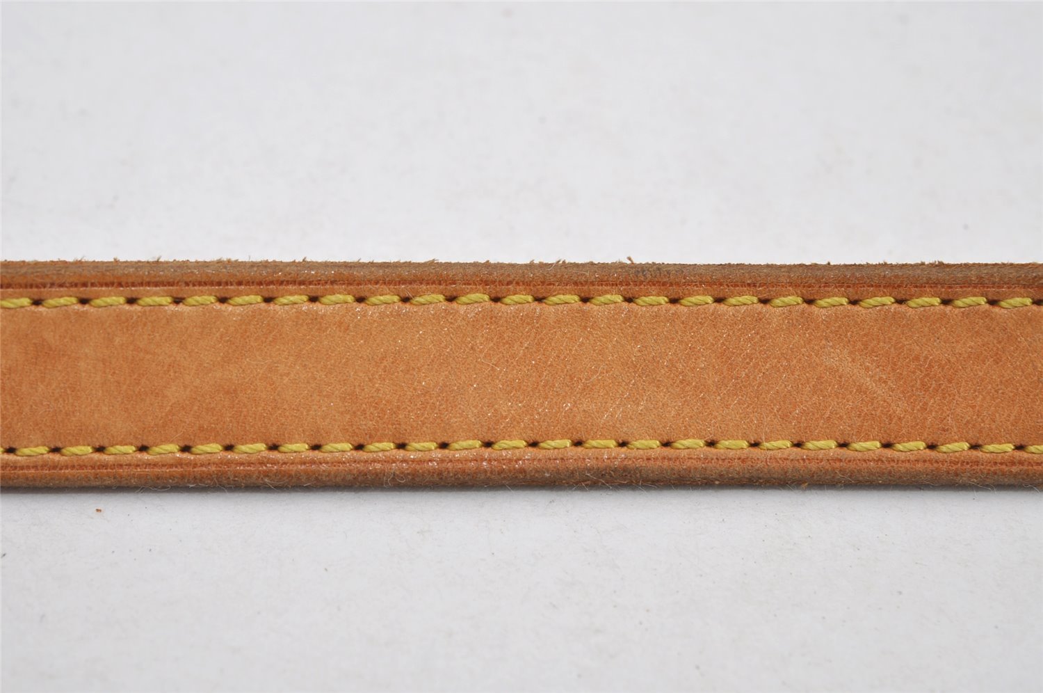 Authentic Louis Vuitton Leather Shoulder Strap For Bucket GM 31.9