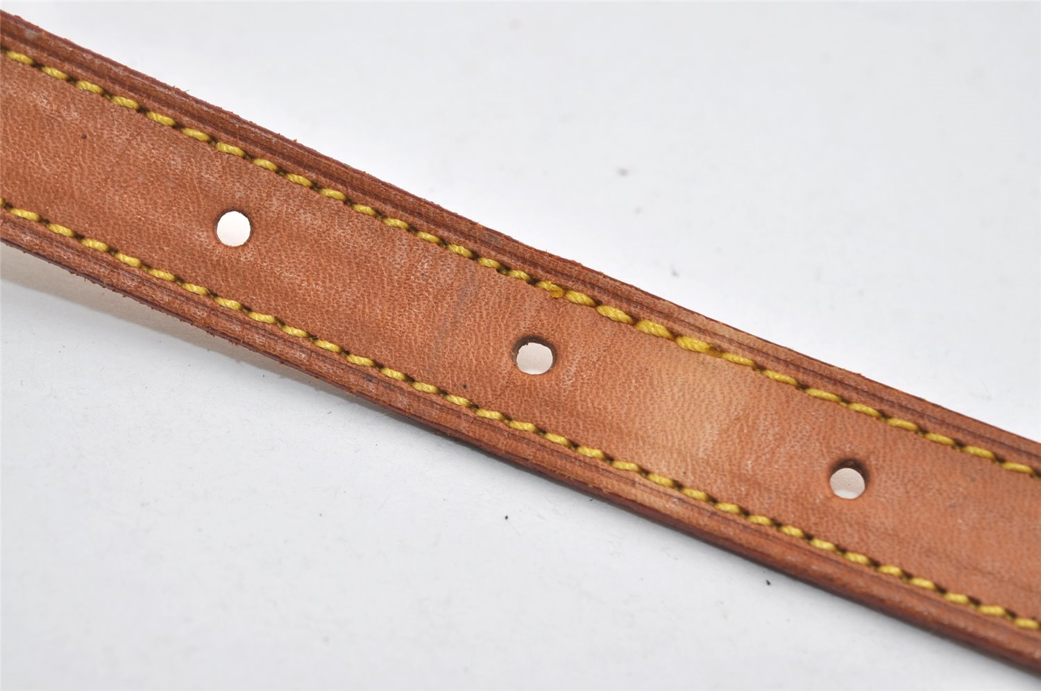 Authentic Louis Vuitton Leather Shoulder Strap For Bucket GM 31.9