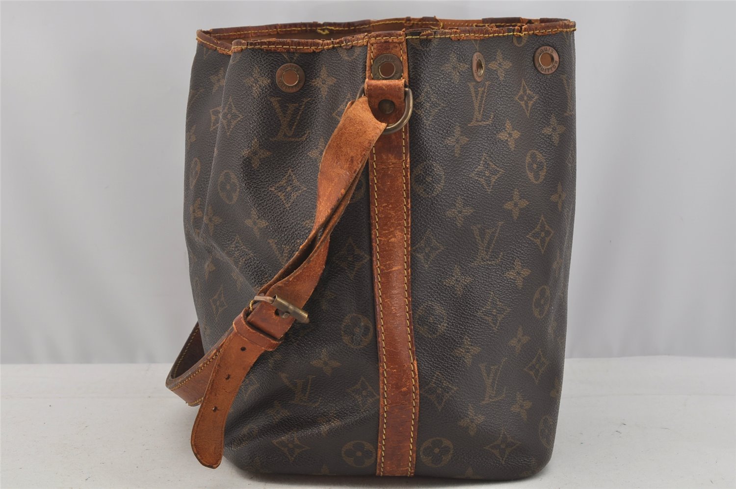 Authentic Louis Vuitton Monogram Petit Noe M42226 Shoulder Drawstring Bag 9160I
