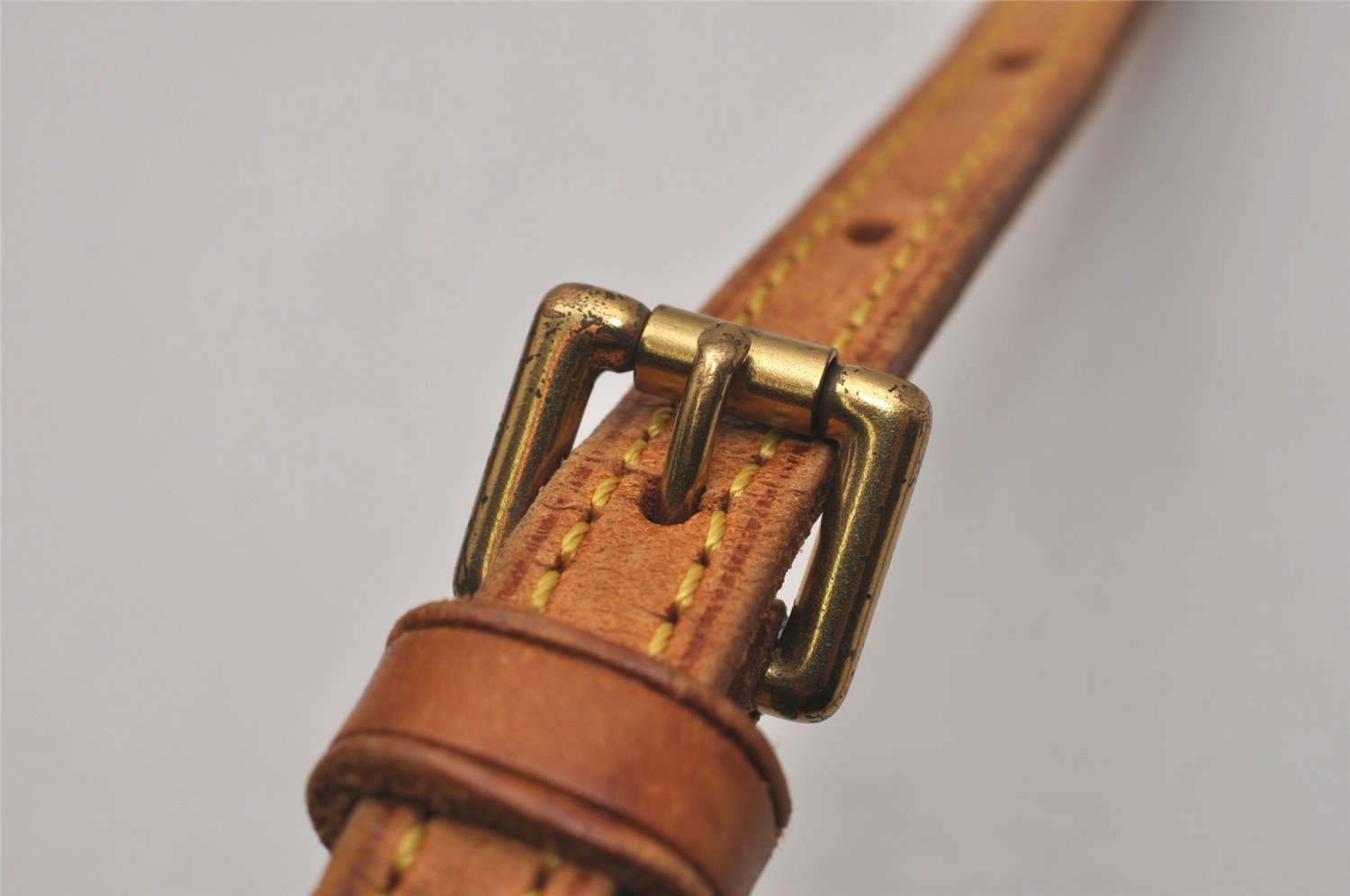 Authentic Louis Vuitton Leather Shoulder Strap Beige 39.8-47