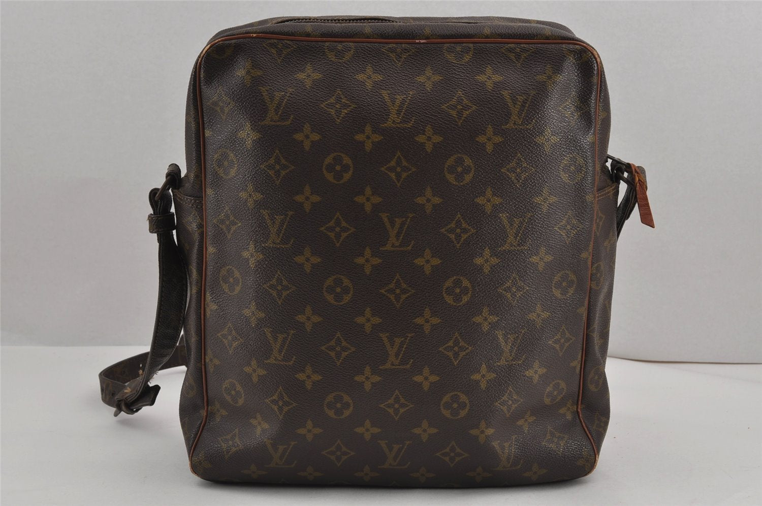 Authentic Louis Vuitton Monogram Marceau Shoulder Cross Body Bag Old Model 9166J