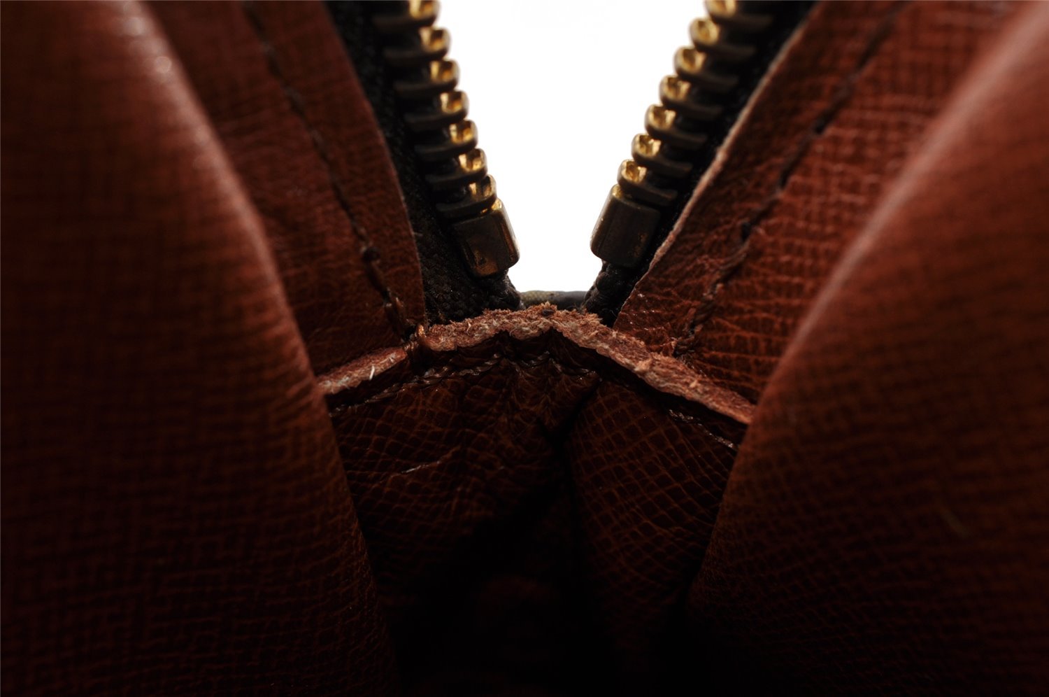 Auth Louis Vuitton Monogram Mini Poche Danube Shoulder Bag M45268 Junk 9171I