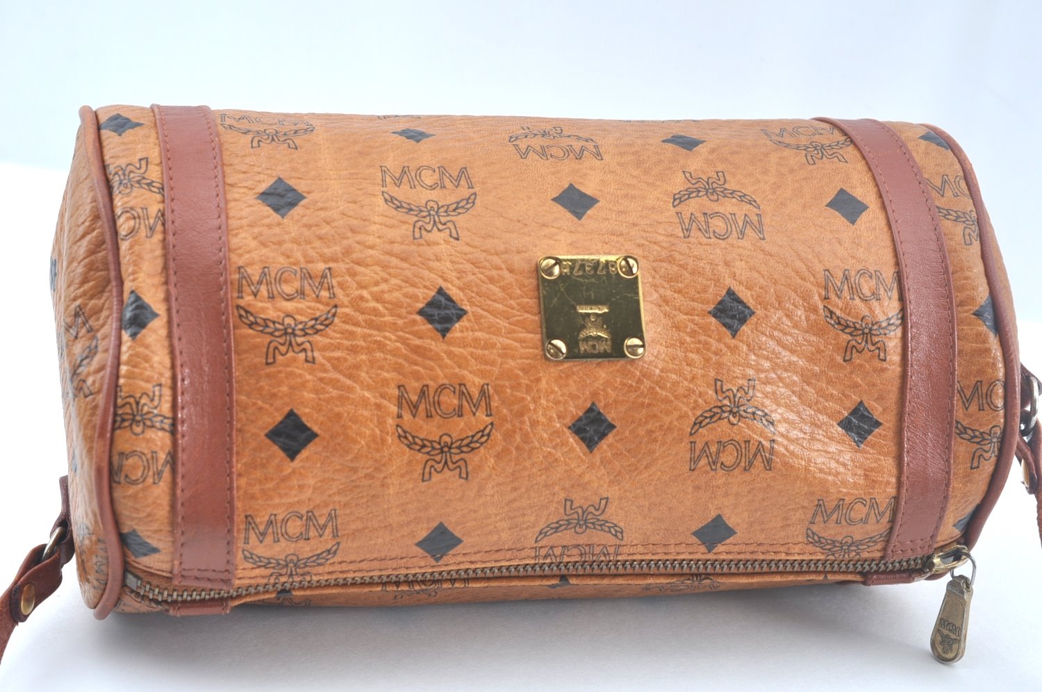 Authentic MCM Visetos Leather Vintage Shoulder Cross Body Bag Purse Brown 9179I