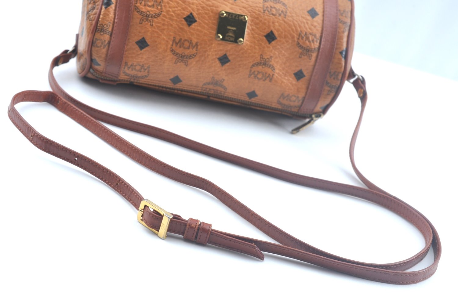 Authentic MCM Visetos Leather Vintage Shoulder Cross Body Bag Purse Brown 9179I