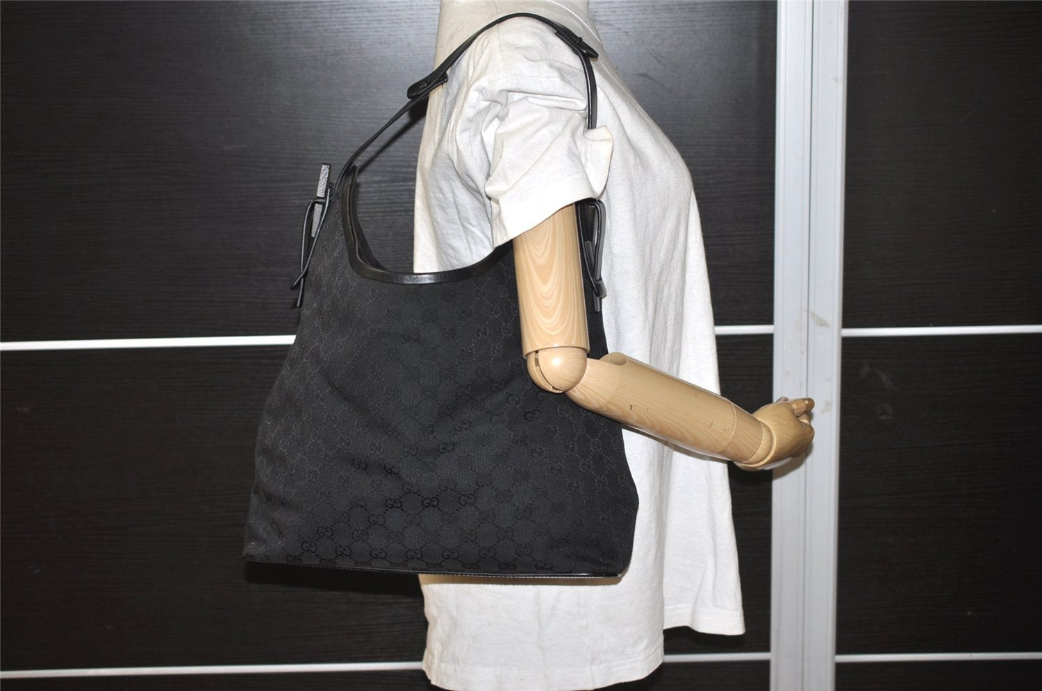 Authentic GUCCI Vintage Shoulder Tote Bag GG Canvas Leather 106242 Black 9186I