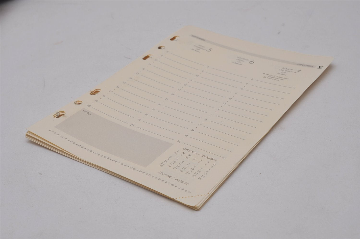 Authentic Louis Vuitton Monogram Agenda GM Notebook Cover R20106 LV 9188I