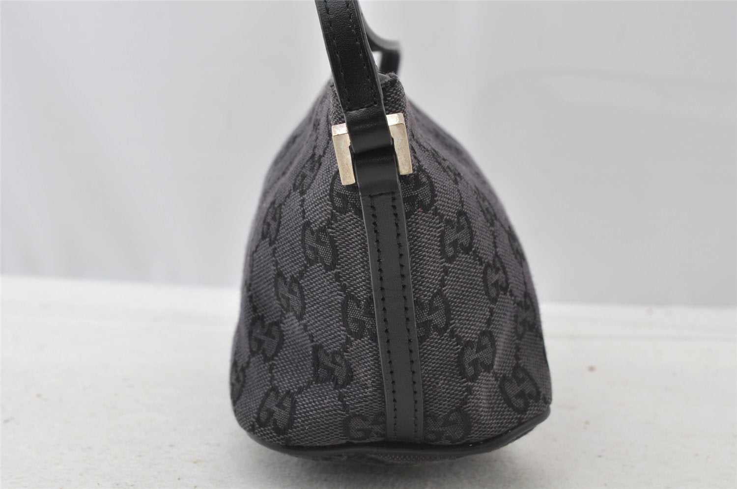 Authentic GUCCI Hand Bag Pouch Purse GG Canvas Leather 0391103 Black 9189I