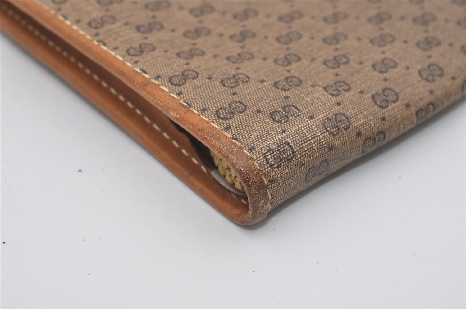 Authentic GUCCI Micro GG PVC Leather Clutch Documents Case Purse Brown 9195I