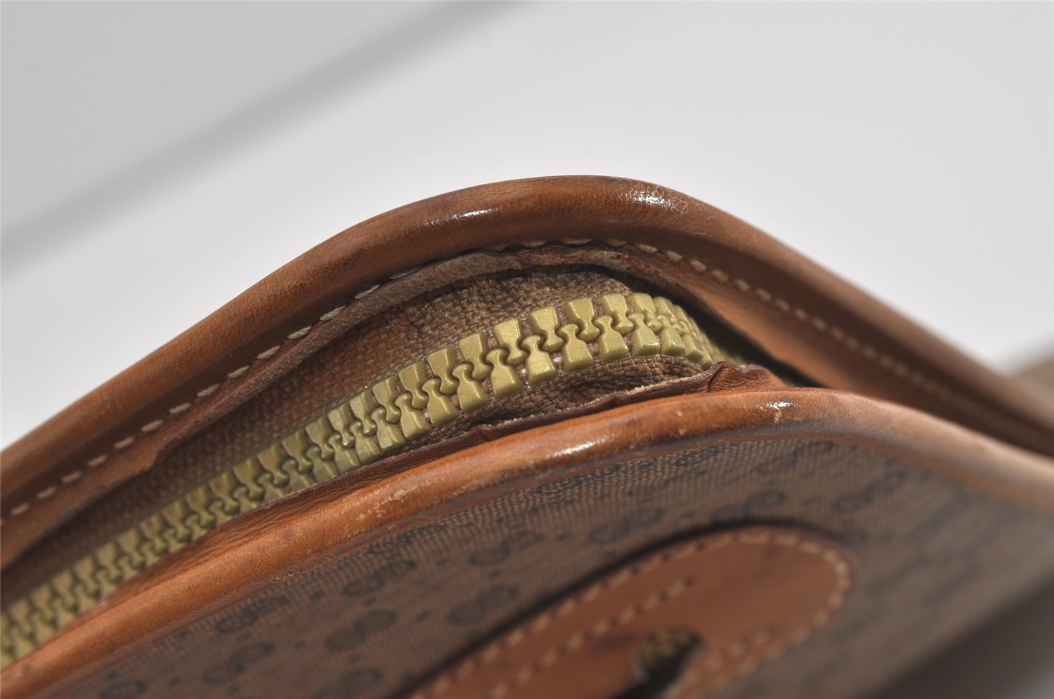 Authentic GUCCI Micro GG PVC Leather Clutch Documents Case Purse Brown 9195I