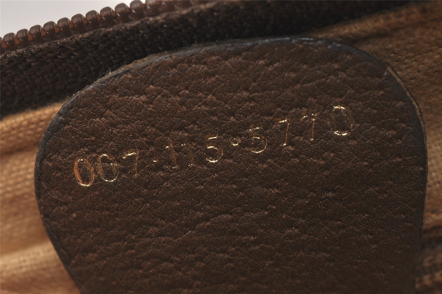 Authentic GUCCI Shoulder Cross Body Bag Purse GG PVC Leather Brown 9196I