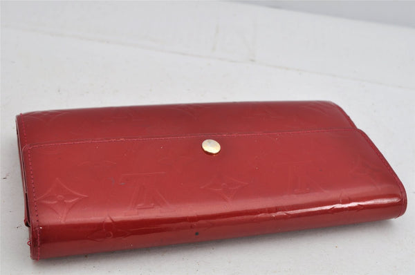 Auth Louis Vuitton Vernis Pochette Porte Monnaie Credit Wallet M91281 Red 9204J