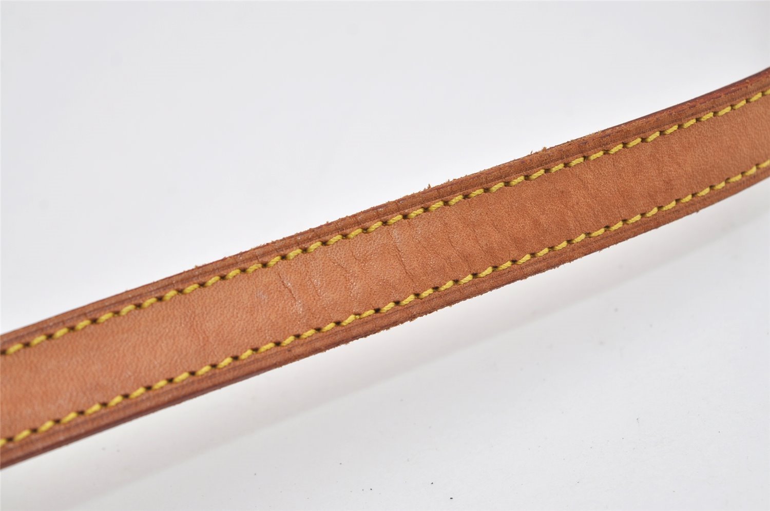 Authentic Louis Vuitton Leather Shoulder Strap For Bucket GM 31.9