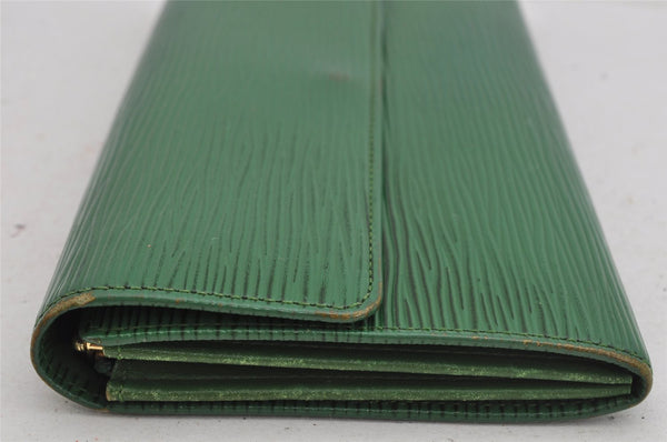 Auth Louis Vuitton Epi Pochette Porte Monnaie Credit Wallet M63574 Green 9205J