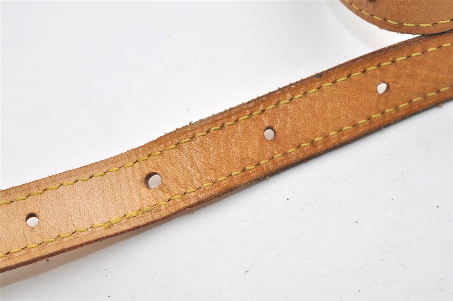 Authentic Louis Vuitton Leather Shoulder Strap For Bucket GM 31.9