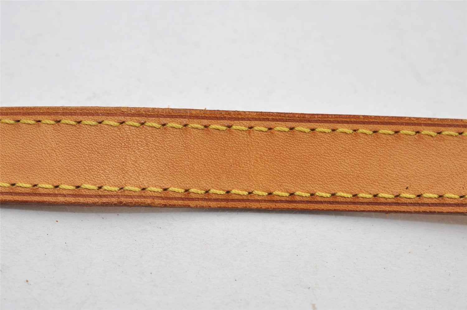 Authentic Louis Vuitton Leather Shoulder Strap For Bucket GM 31.9