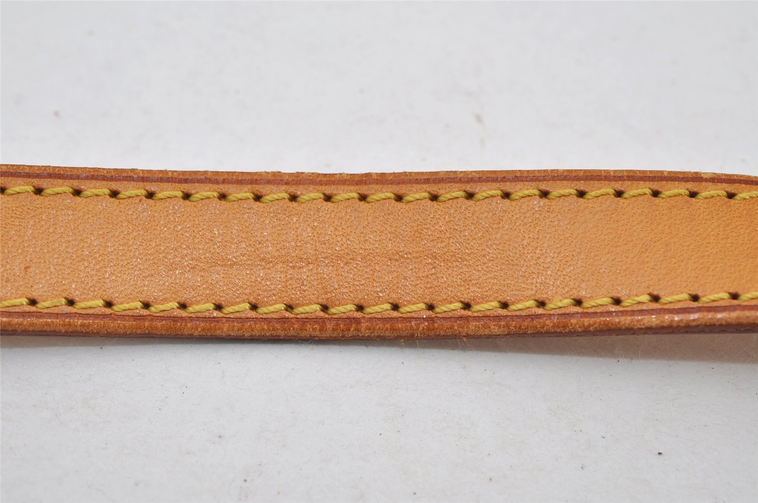 Authentic Louis Vuitton Leather Shoulder Strap For Bucket GM 31.9