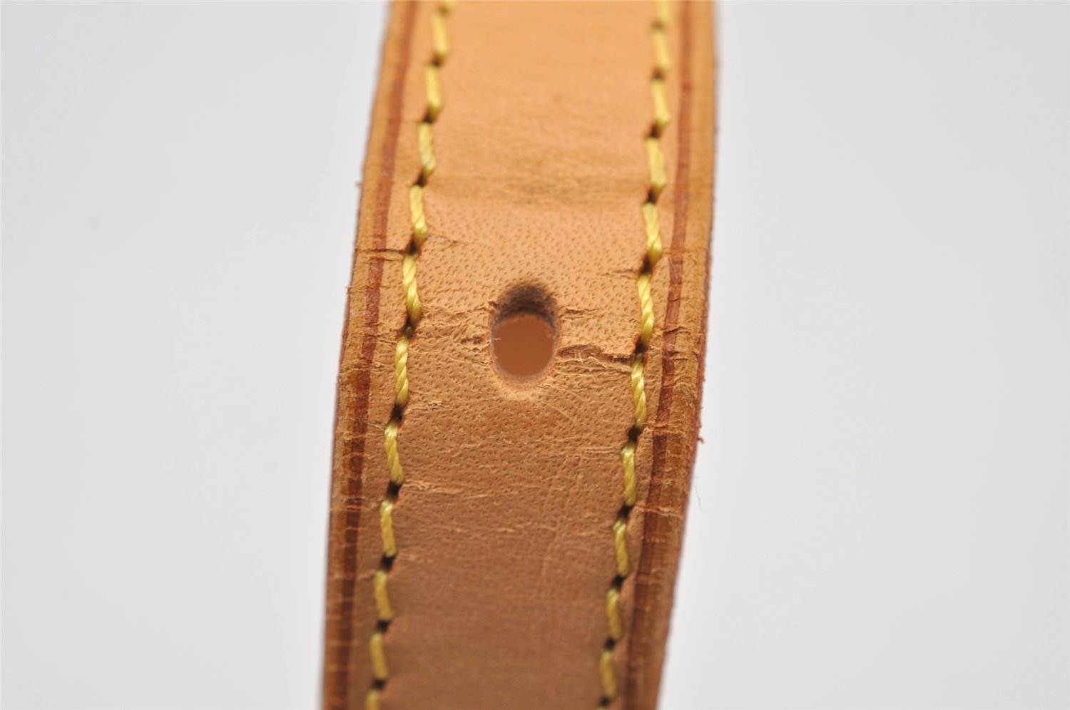 Authentic Louis Vuitton Leather Shoulder Strap For Bucket GM 31.9