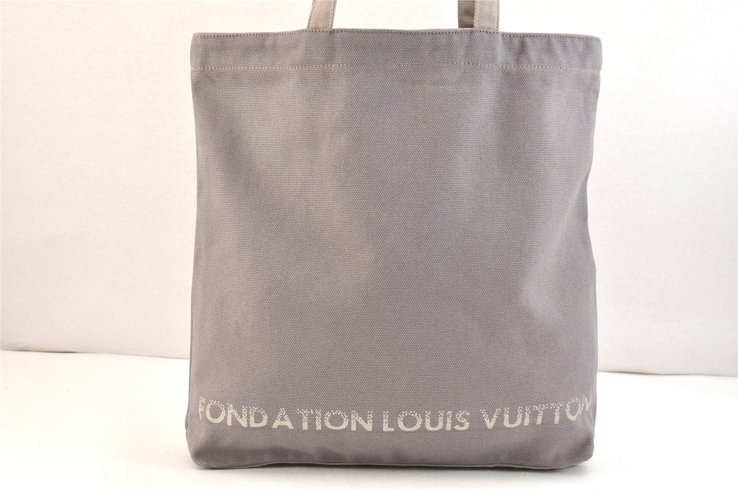 Authentic Louis Vuitton Fondation Exclusive Shoulder Tote Bag Canvas Gray 9208K