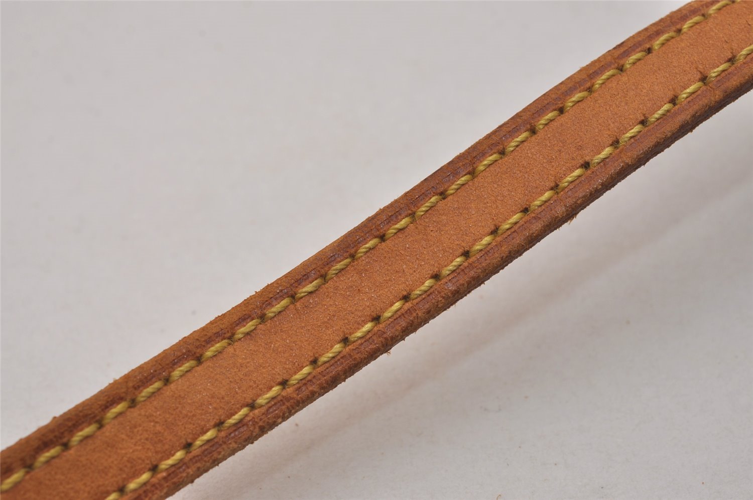 Authentic Louis Vuitton Leather Shoulder Strap Beige 47