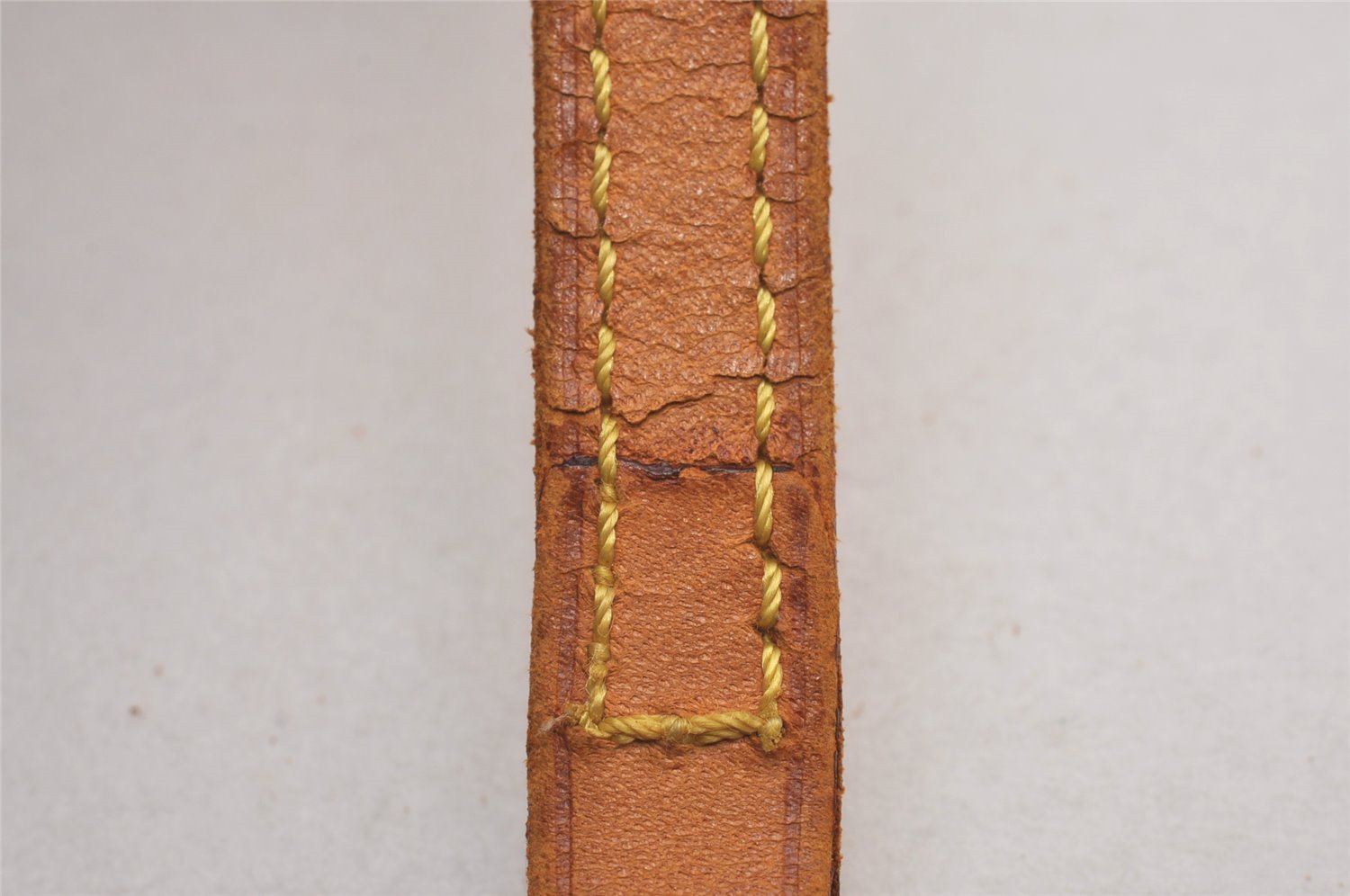 Authentic Louis Vuitton Leather Shoulder Strap Beige 47