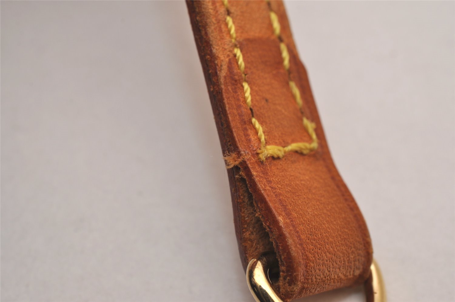 Authentic Louis Vuitton Leather Shoulder Strap Beige 44.7