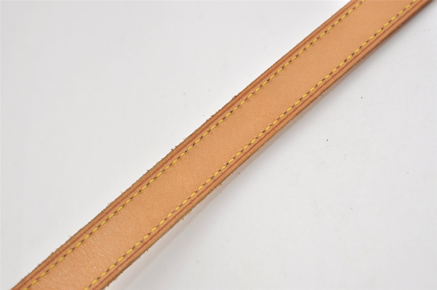 Authentic Louis Vuitton Leather Shoulder Strap For Bucket GM 31.9