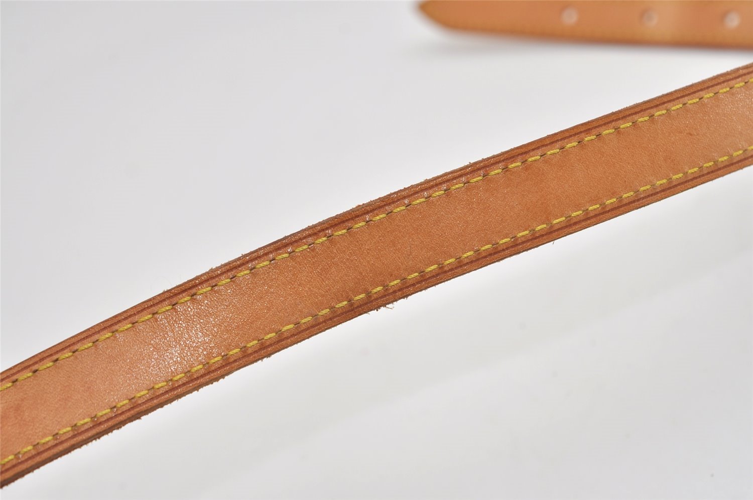 Authentic Louis Vuitton Leather Shoulder Strap For Bucket GM 31.9