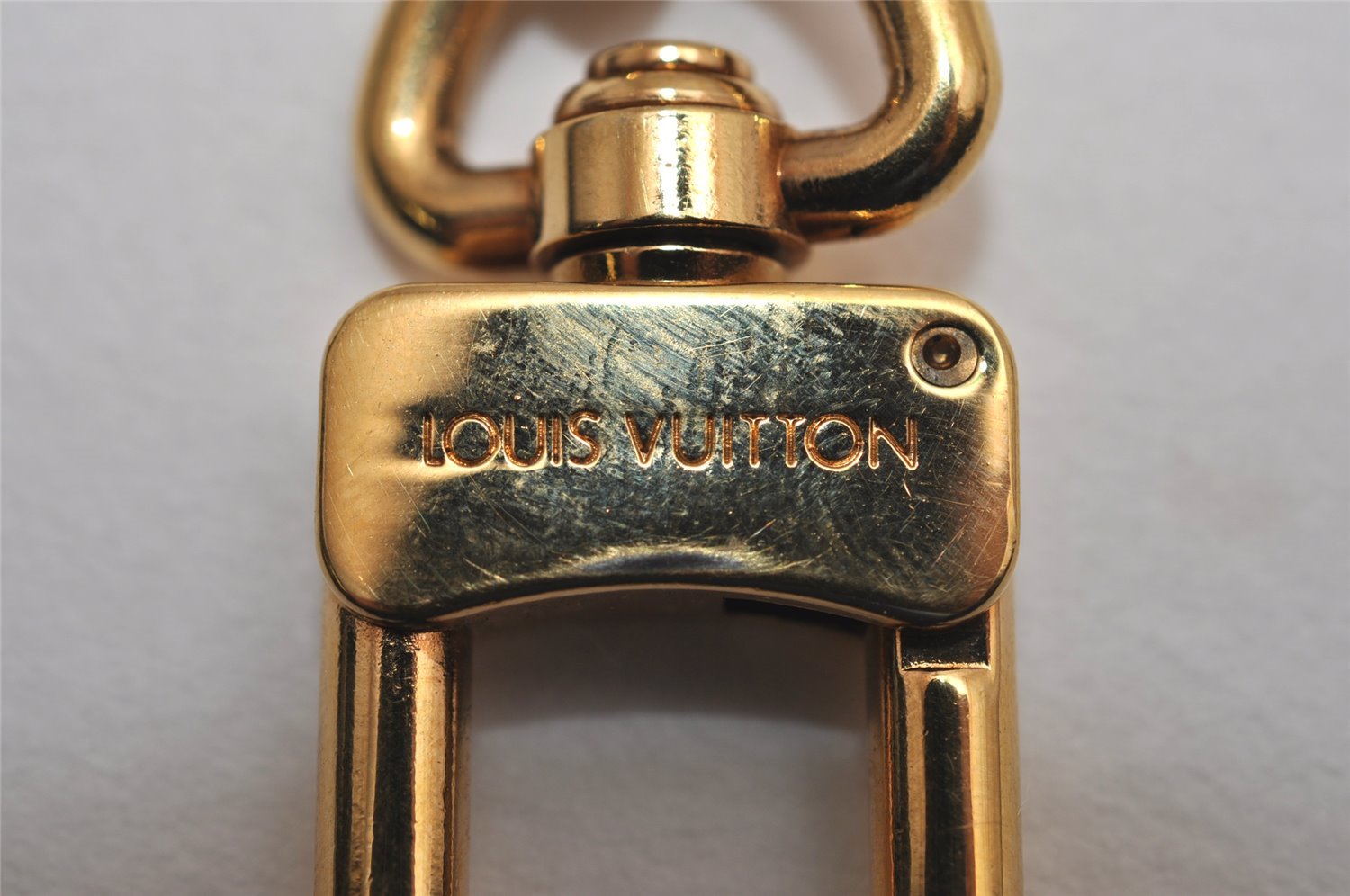 Authentic Louis Vuitton Charm Key Chain Anokre Gold M62698 LV 9212J