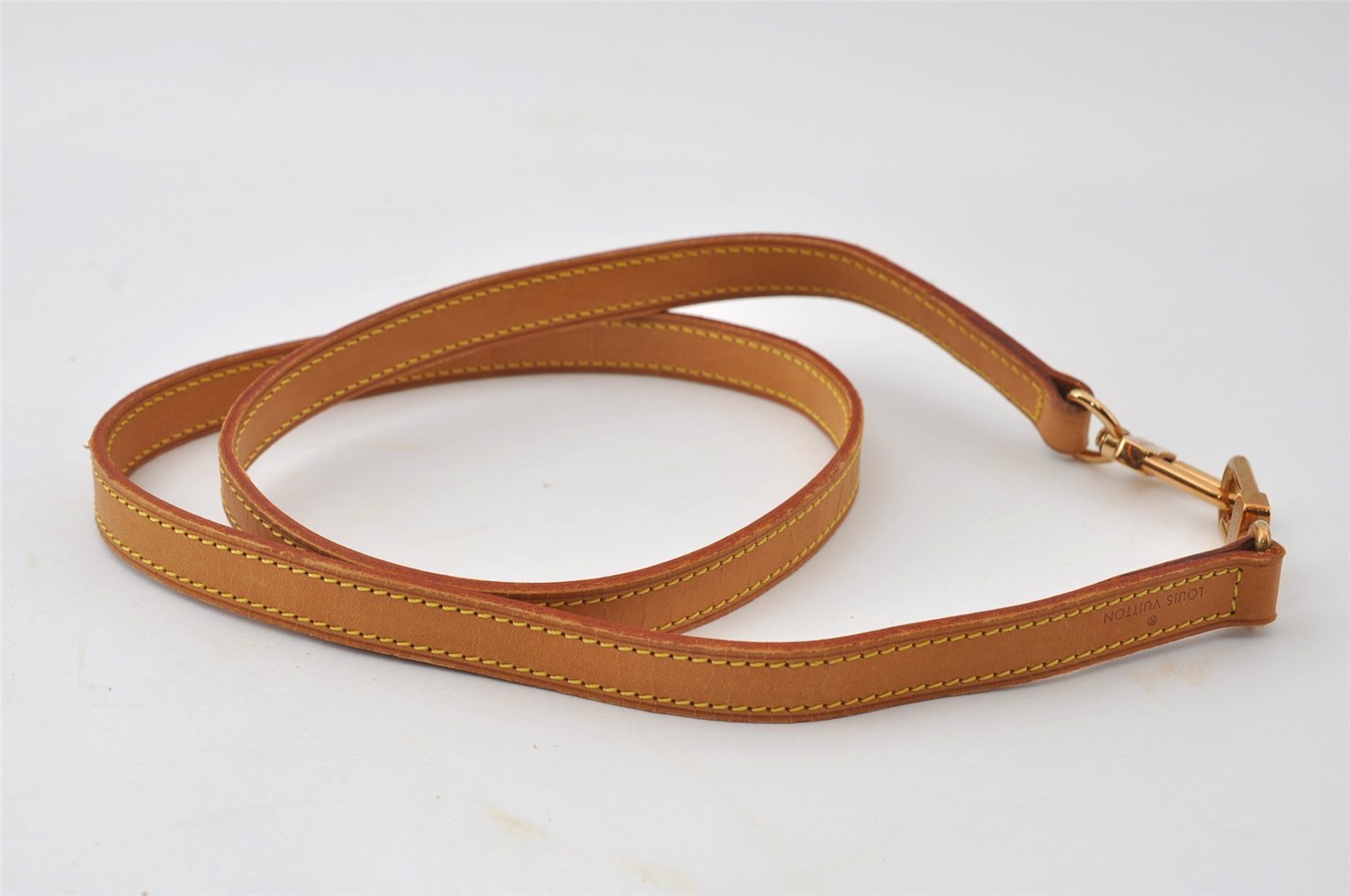 Authentic Louis Vuitton Leather Shoulder Strap Beige 39.2