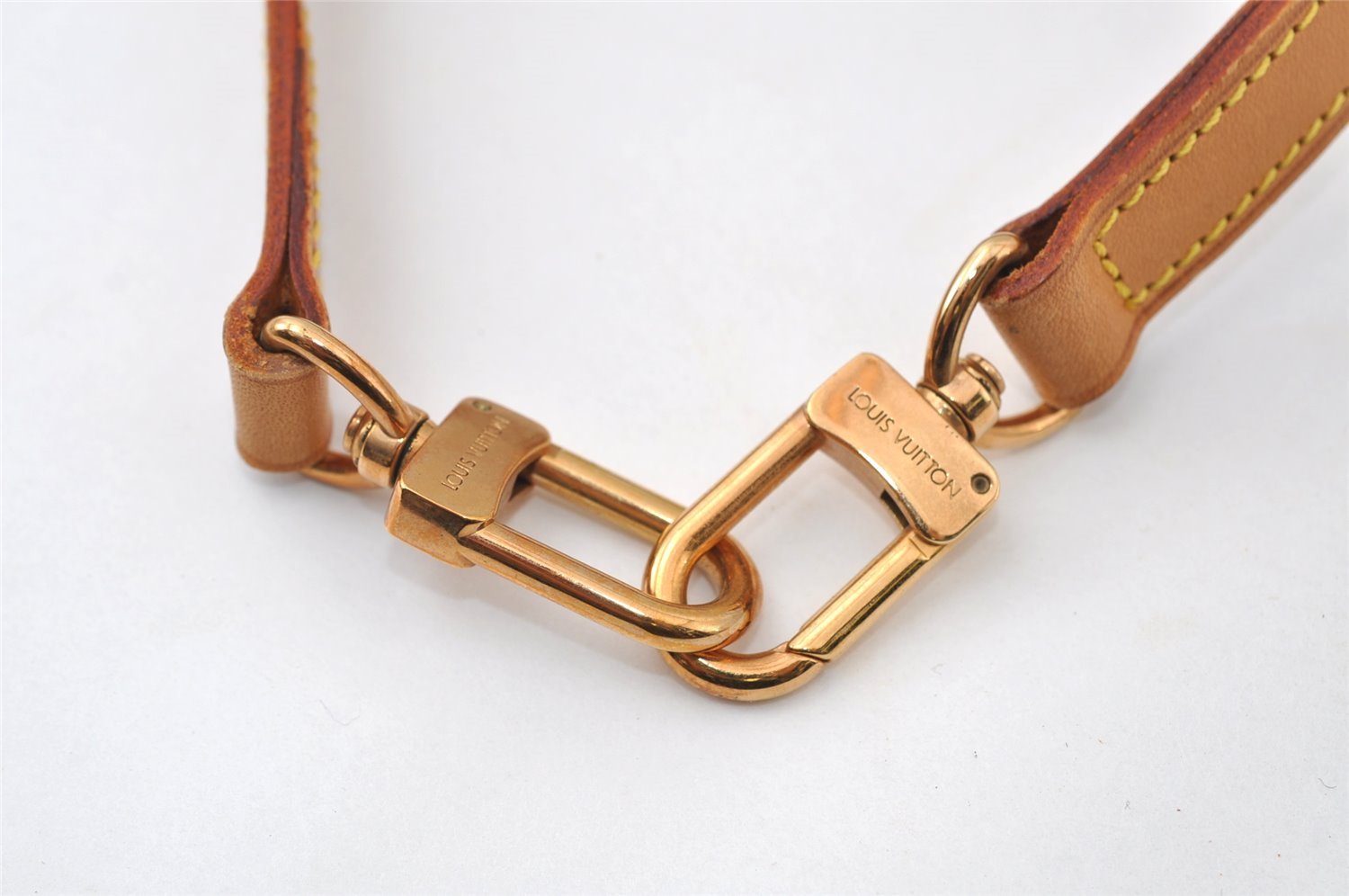 Authentic Louis Vuitton Leather Shoulder Strap Beige 39.2