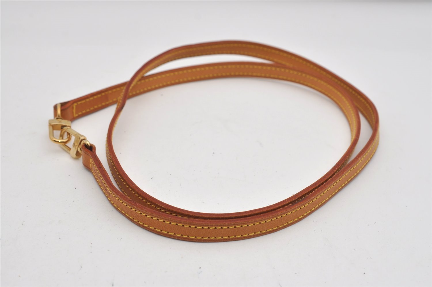 Authentic Louis Vuitton Leather Shoulder Strap Beige 47.2