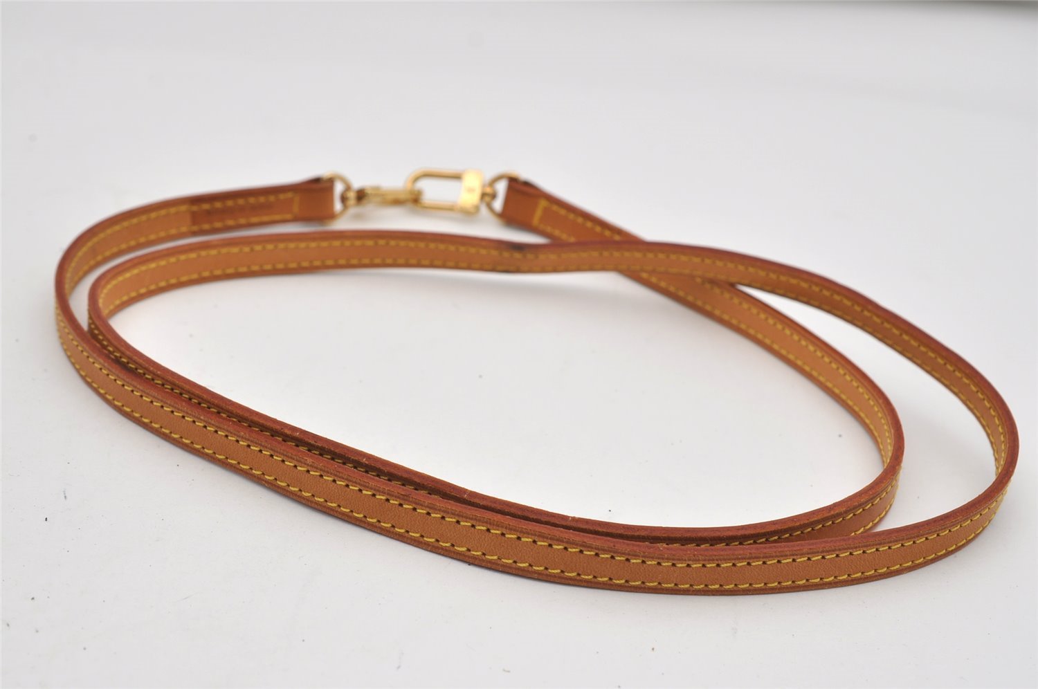 Authentic Louis Vuitton Leather Shoulder Strap Beige 47.2