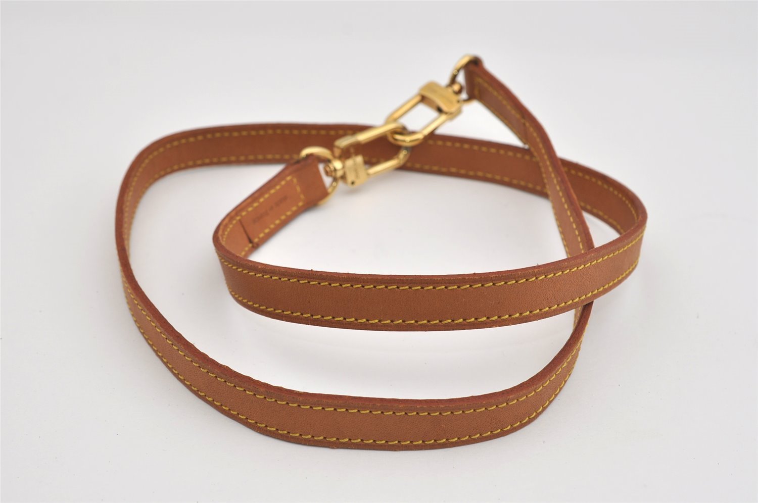 Authentic Louis Vuitton Leather Shoulder Strap Beige 39.2