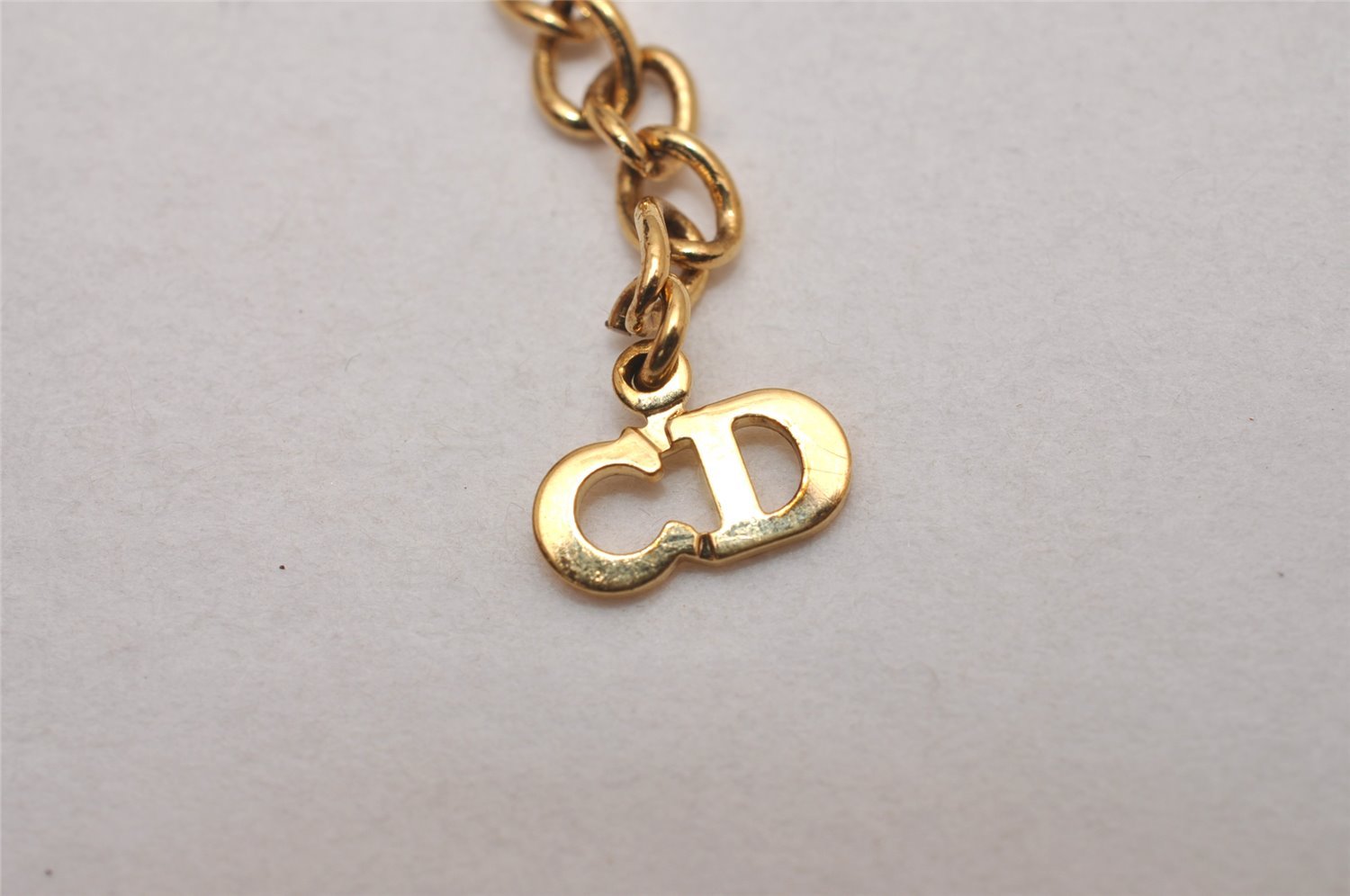 Authentic Christian Dior Gold Tone Chain Pendant Necklace CD 9231I