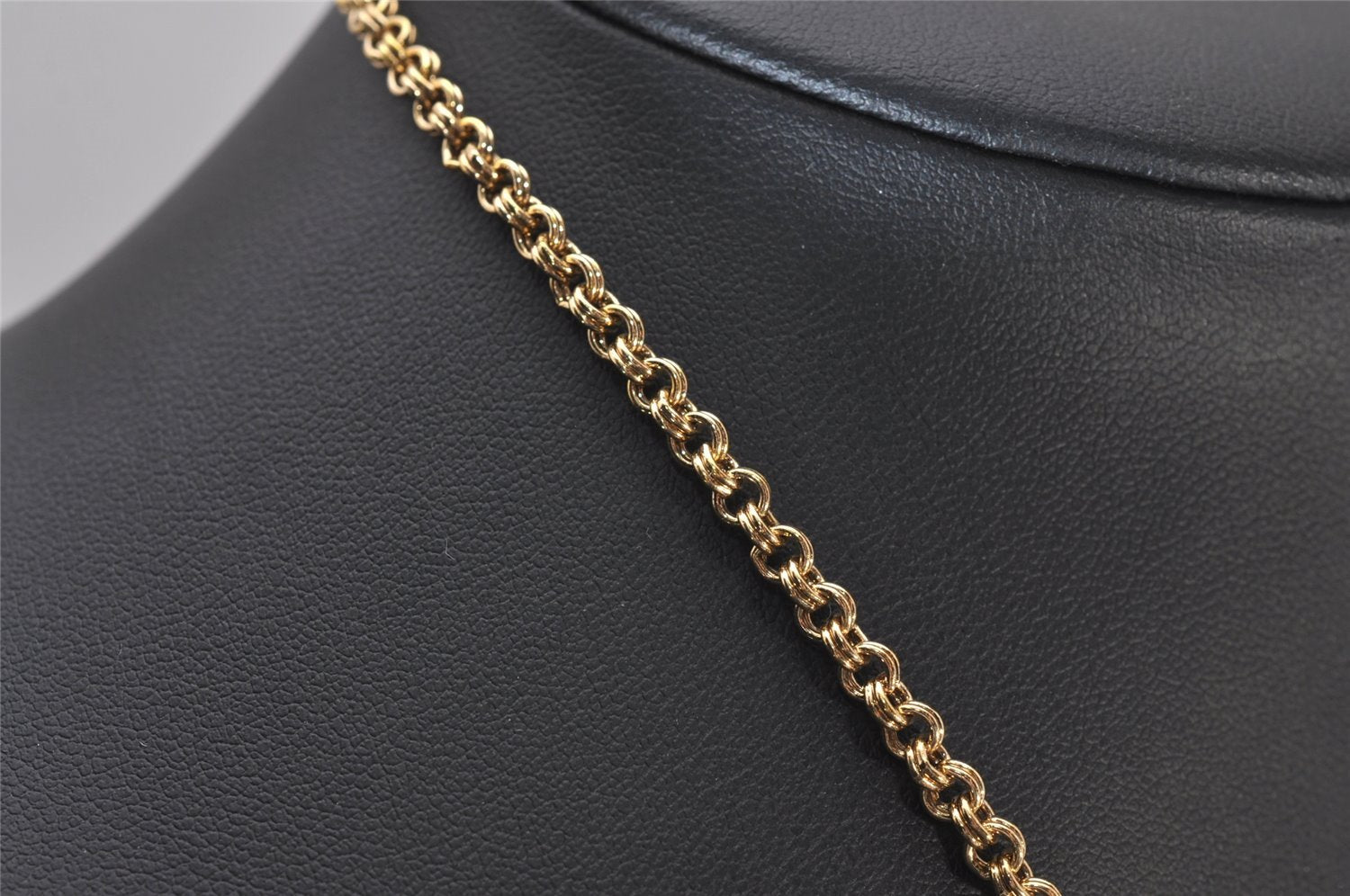 Auth Christian Dior Gold Tone Rhinestone Chain Pendant Necklace CD Box 9232I