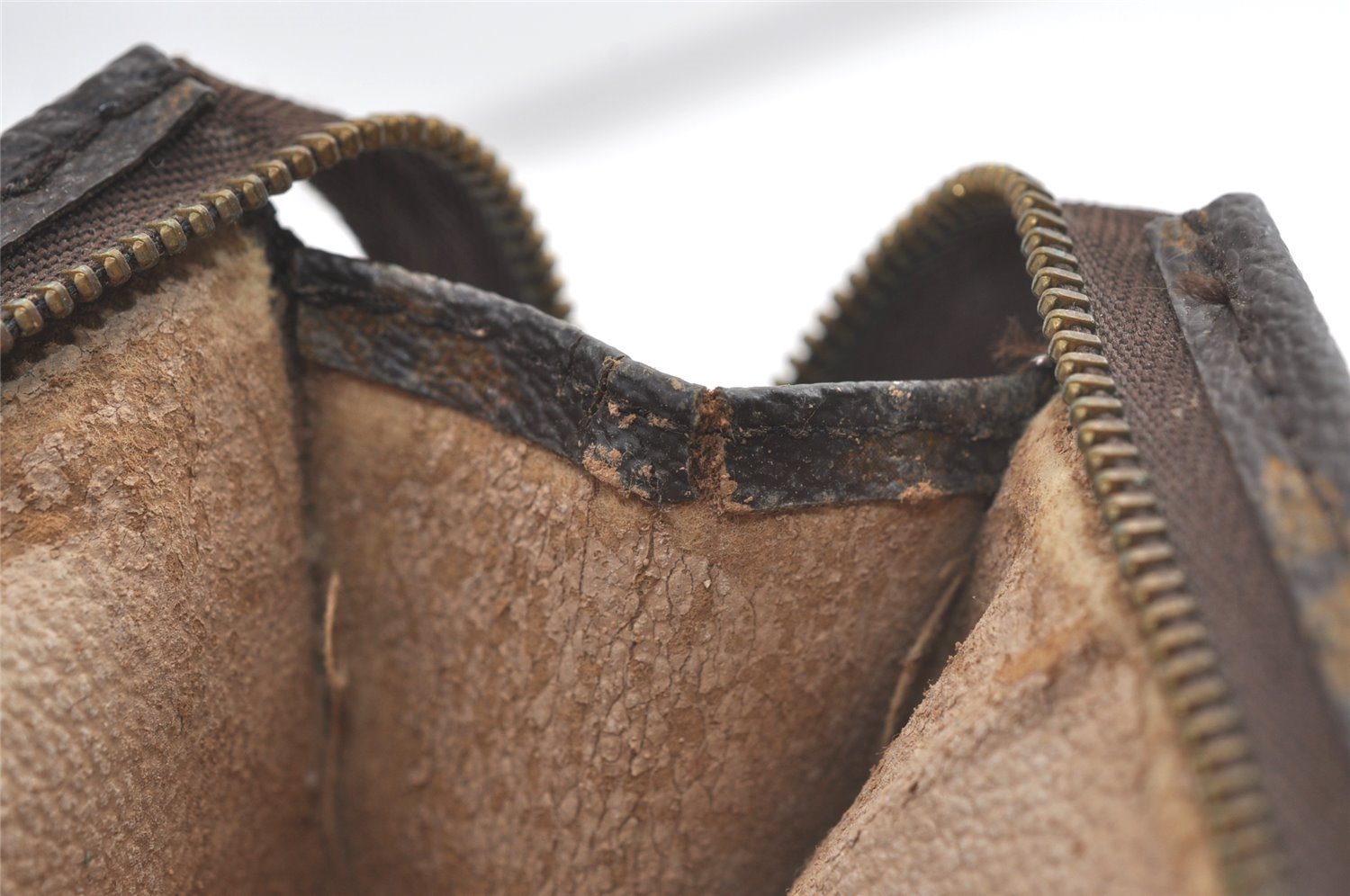 Auth Louis Vuitton Monogram Poche Toilette 19 M47544 Cosmetics Pouch Junk 9241J