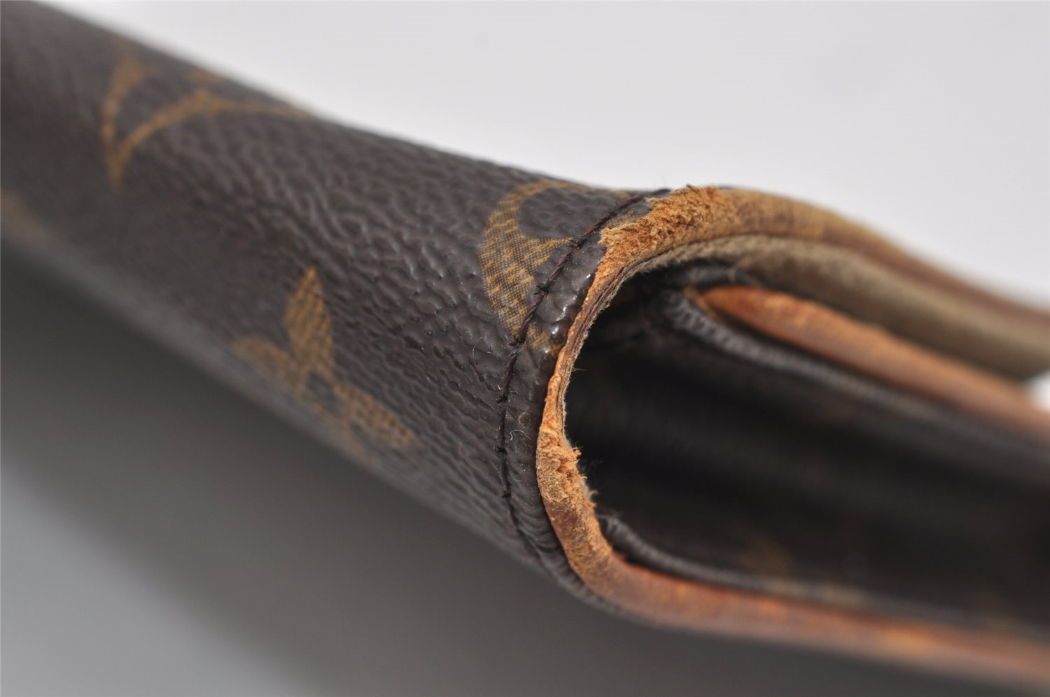 Authentic Louis Vuitton Monogram Pochette Twin GM Shoulder Bag M51852 LV 9244I