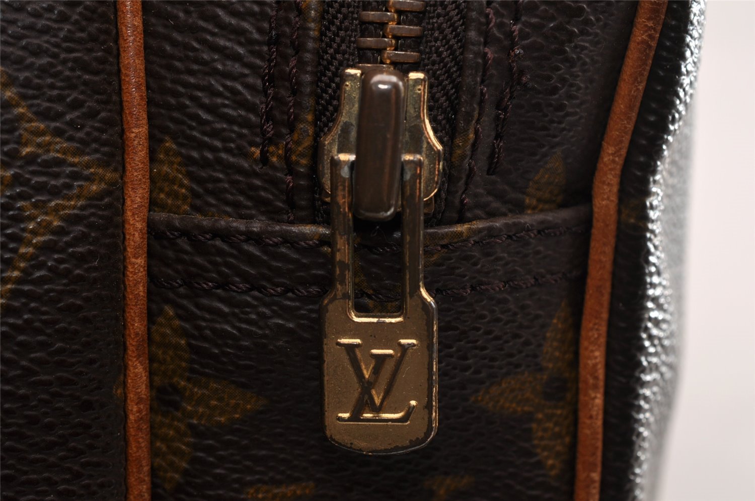 Authentic Louis Vuitton Monogram Nile 34 Shoulder Cross Bag M45242 Junk 9265I