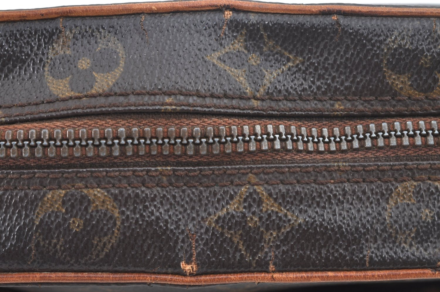 Authentic Louis Vuitton Monogram Compiegne 23 Clutch Hand Bag M51847 LV 9265J