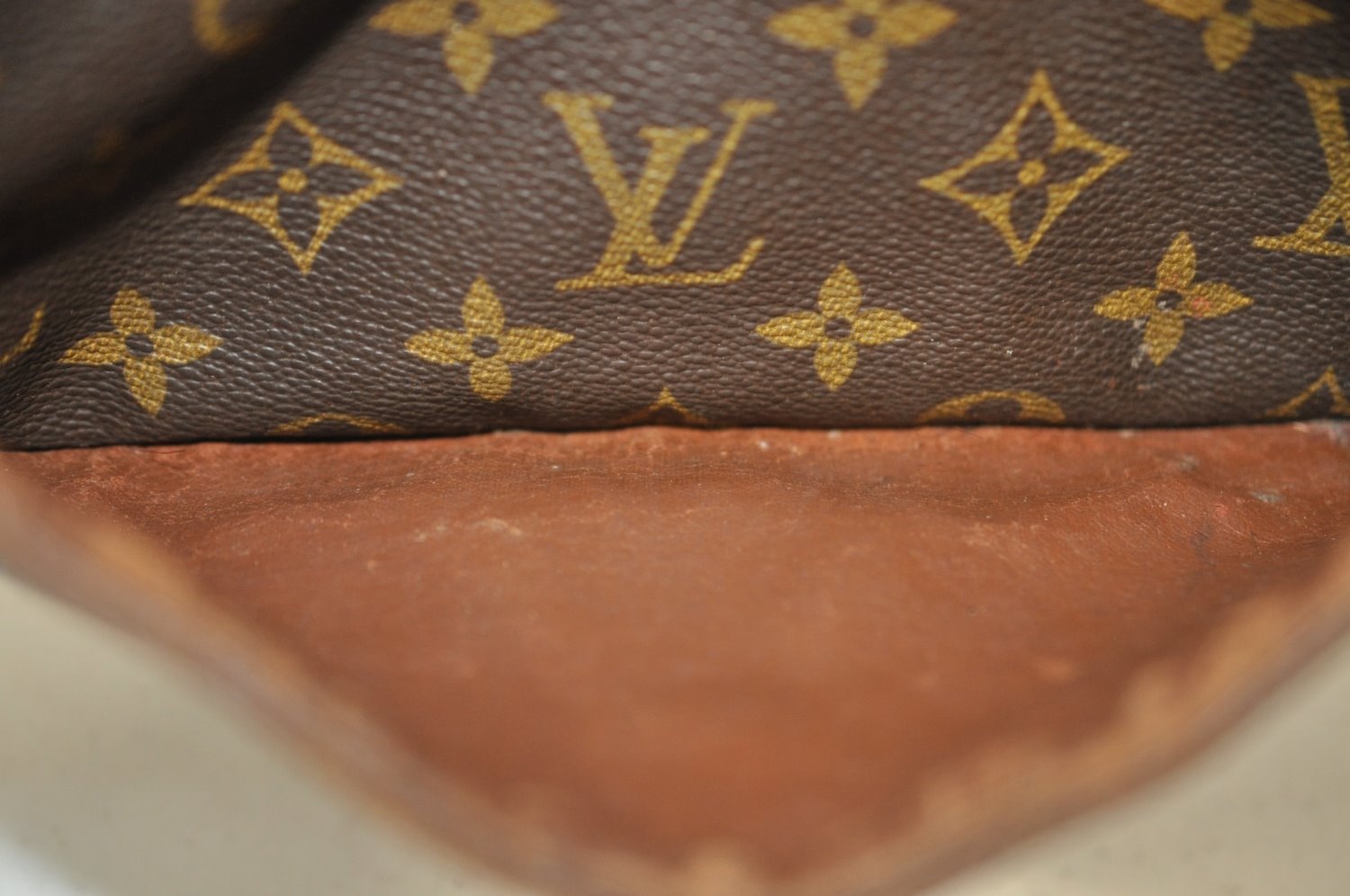 Authentic Louis Vuitton Monogram Compiegne 23 Clutch Hand Bag M51847 LV 9265J