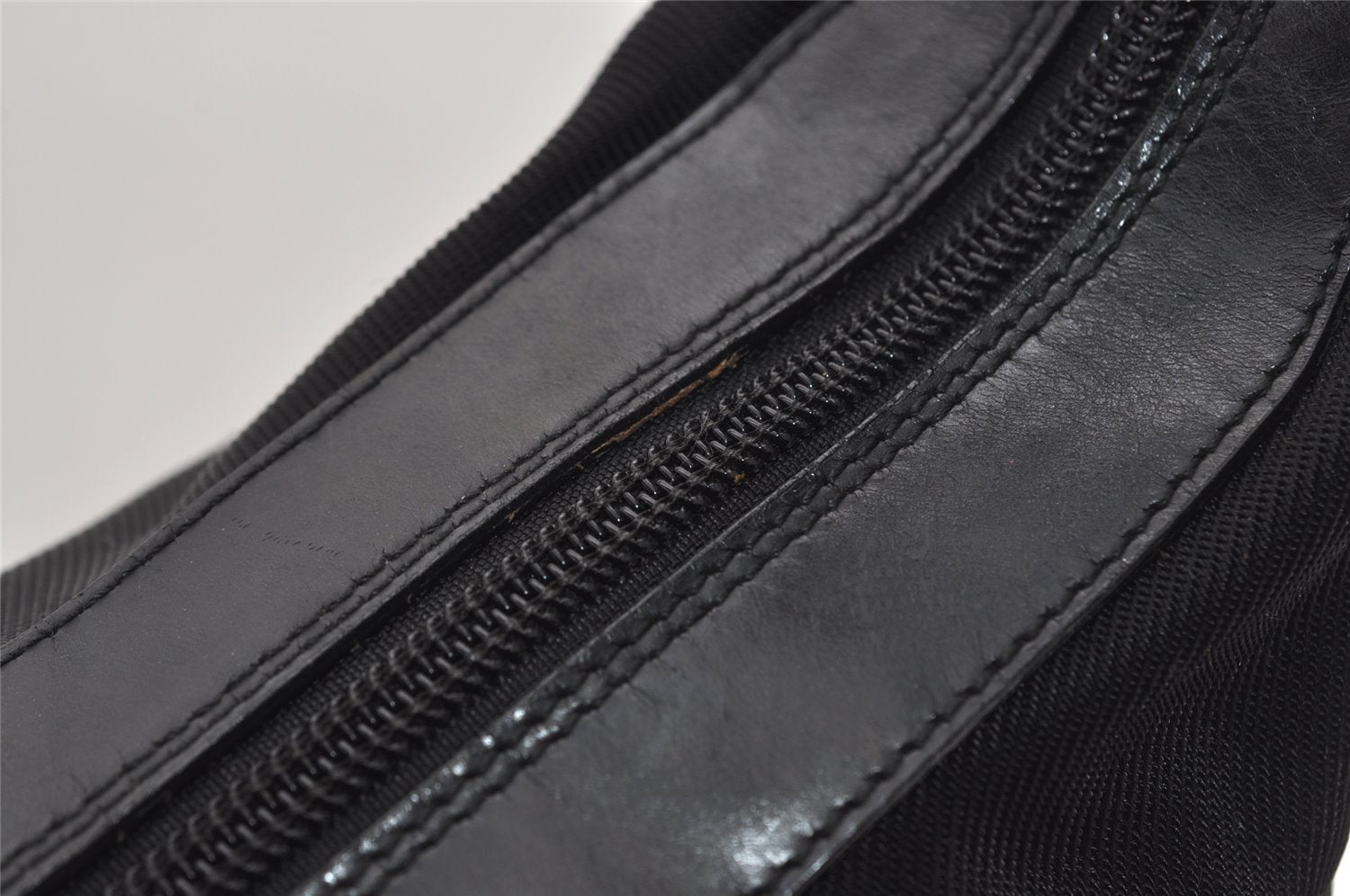 Authentic GUCCI Bamboo Shoulder Hand Bag Purse Nylon Leather Black 9269I