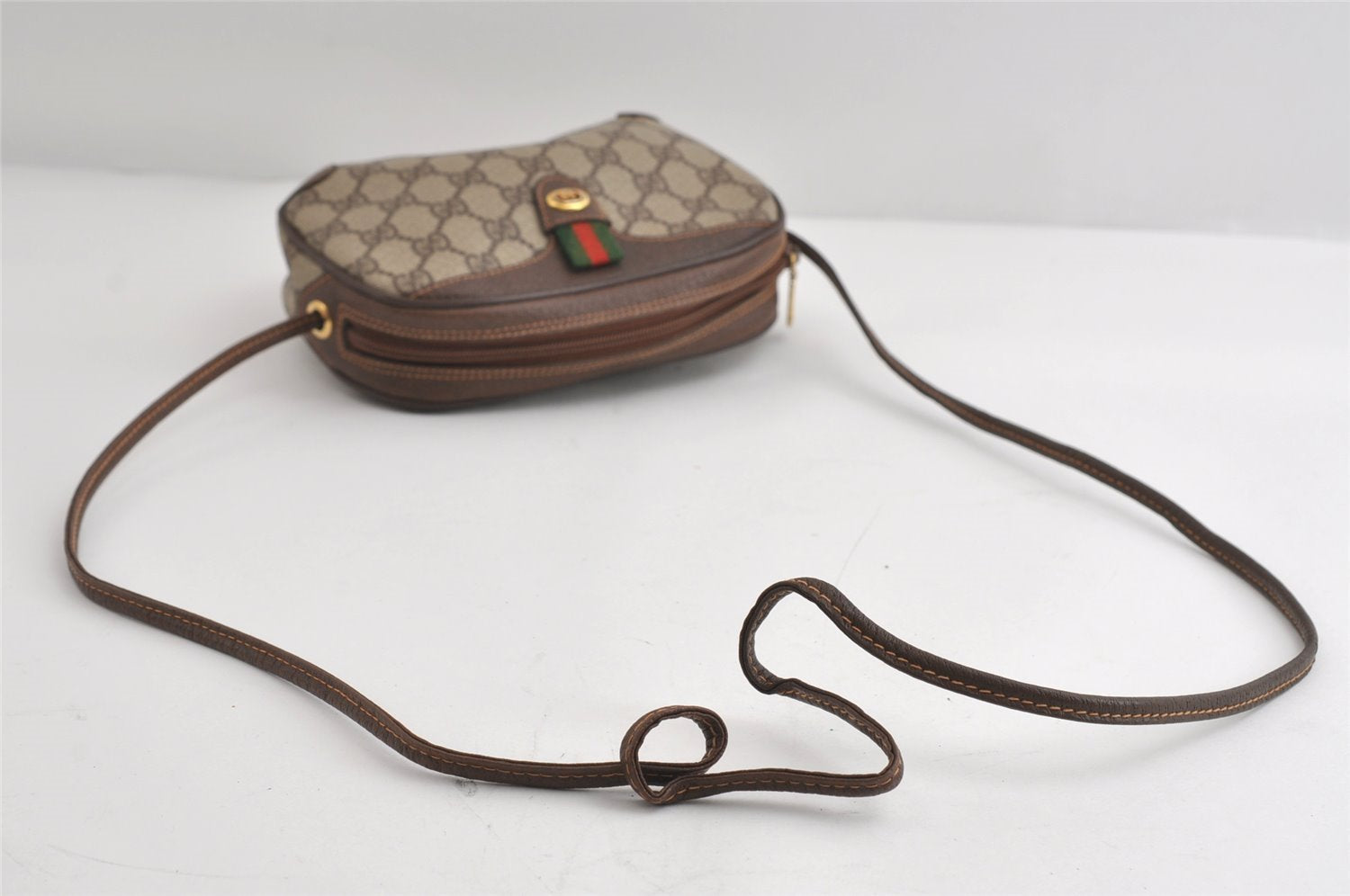 Authentic GUCCI Web Sherry Line Shoulder Bag GG PVC Leather Brown Junk 9271I