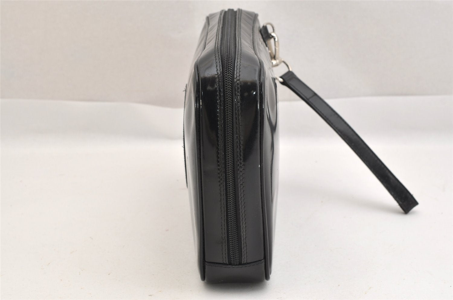 Authentic GUCCI Interlocking G Clutch Hand Bag Purse Enamel Black Junk 9272J