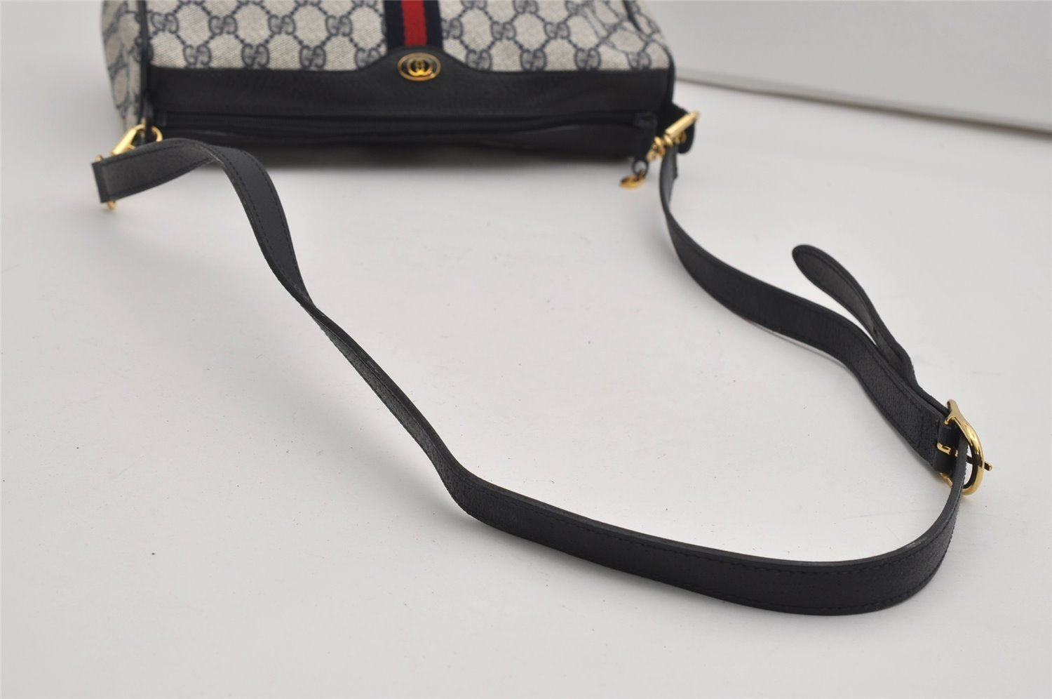 Authentic GUCCI Sherry Line Shoulder Cross Bag GG PVC Leather Navy Junk 9277I
