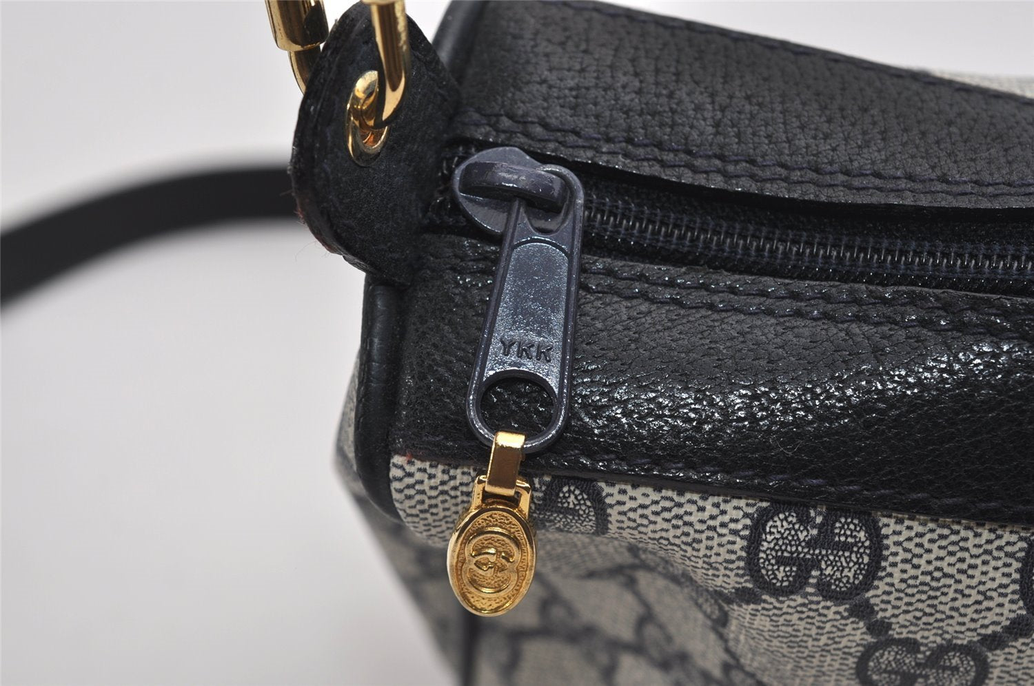 Authentic GUCCI Sherry Line Shoulder Cross Bag GG PVC Leather Navy Junk 9277I