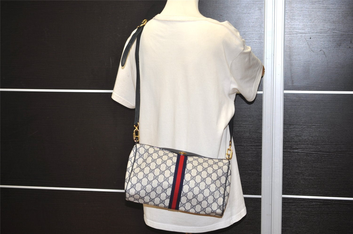 Authentic GUCCI Sherry Line Shoulder Cross Bag GG PVC Leather Navy Junk 9277I